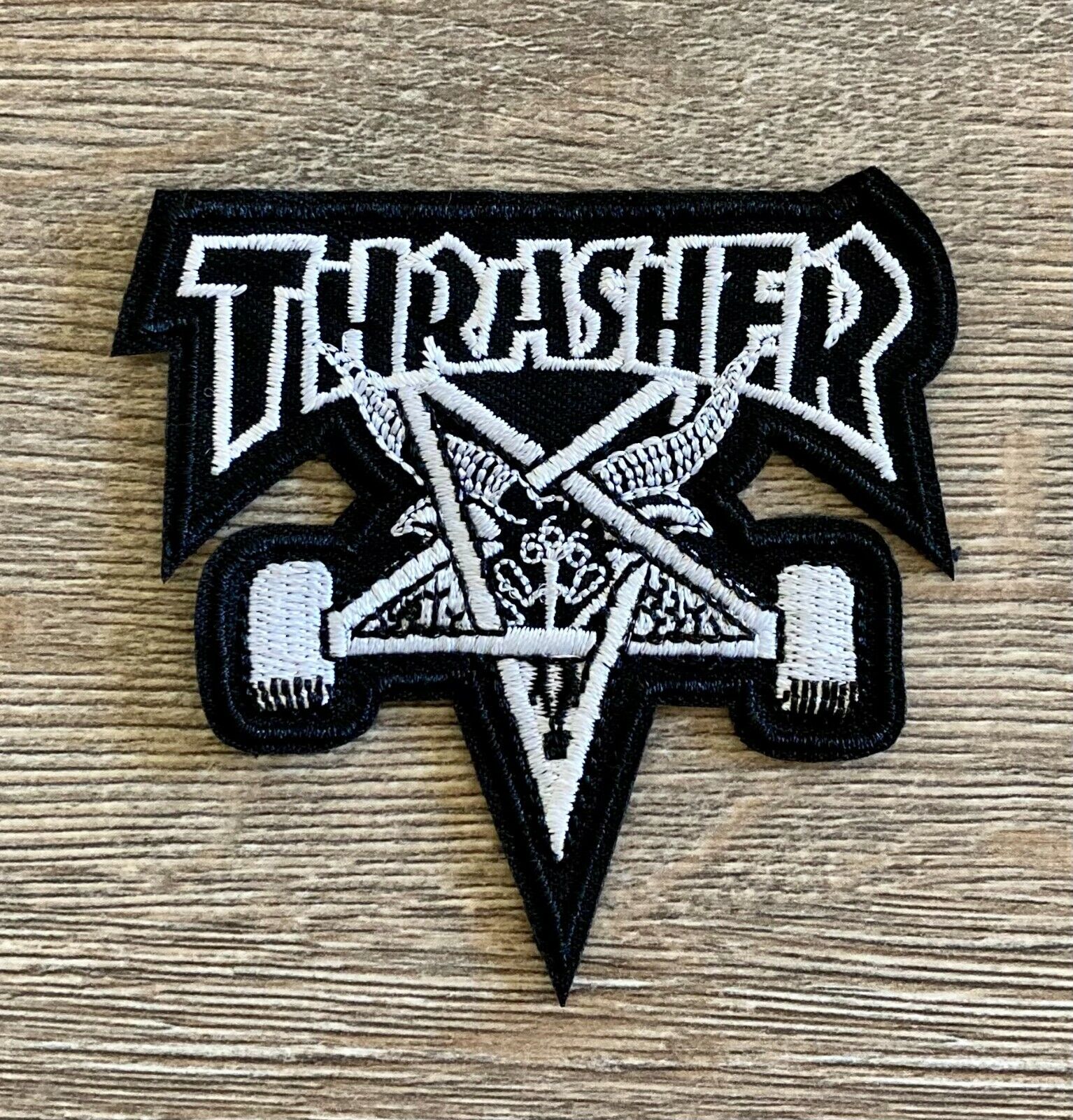 Trasher PATCH Aufnäher Bügelbild Kult Skateboard Longboard Snowboard Magazin
