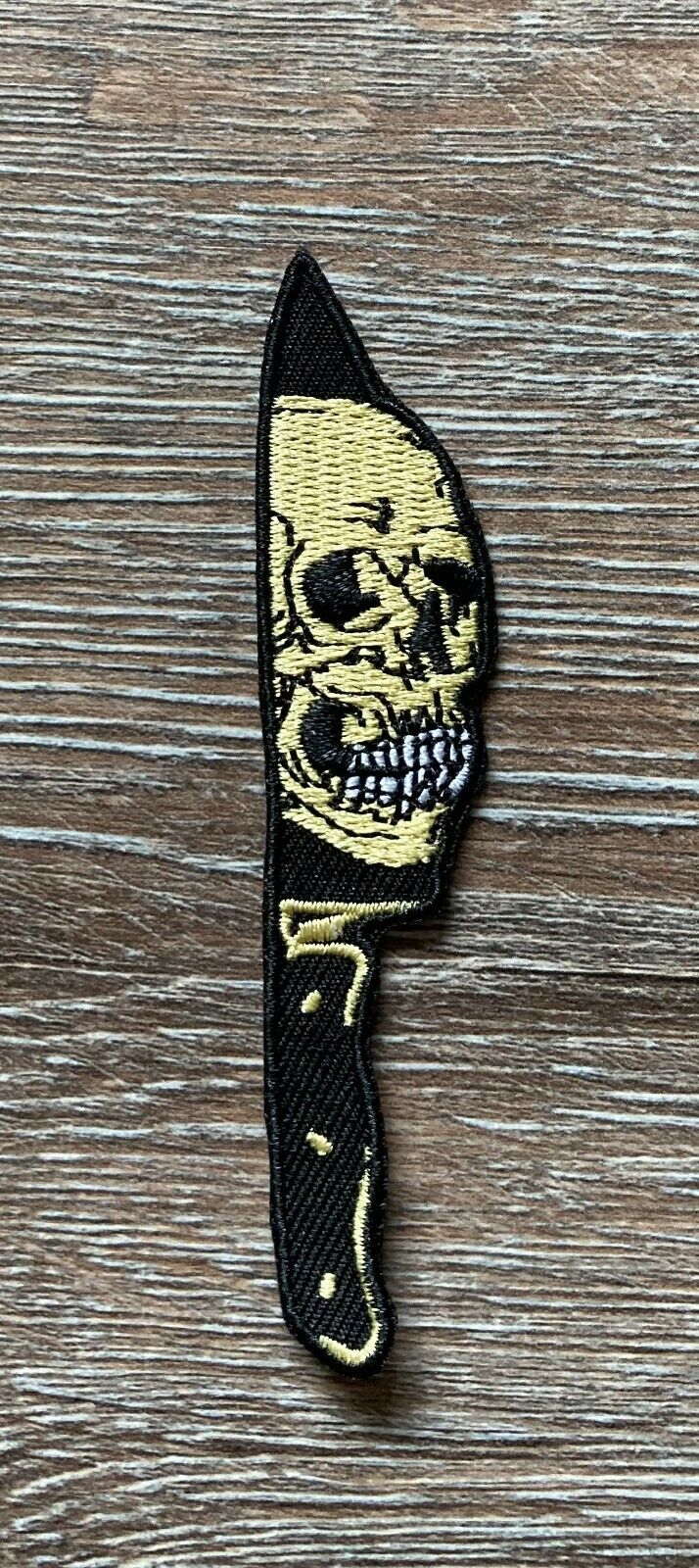 Messer Patch Aufnäher Bügelbild Totenkopf Skull Mörder Tot Knief