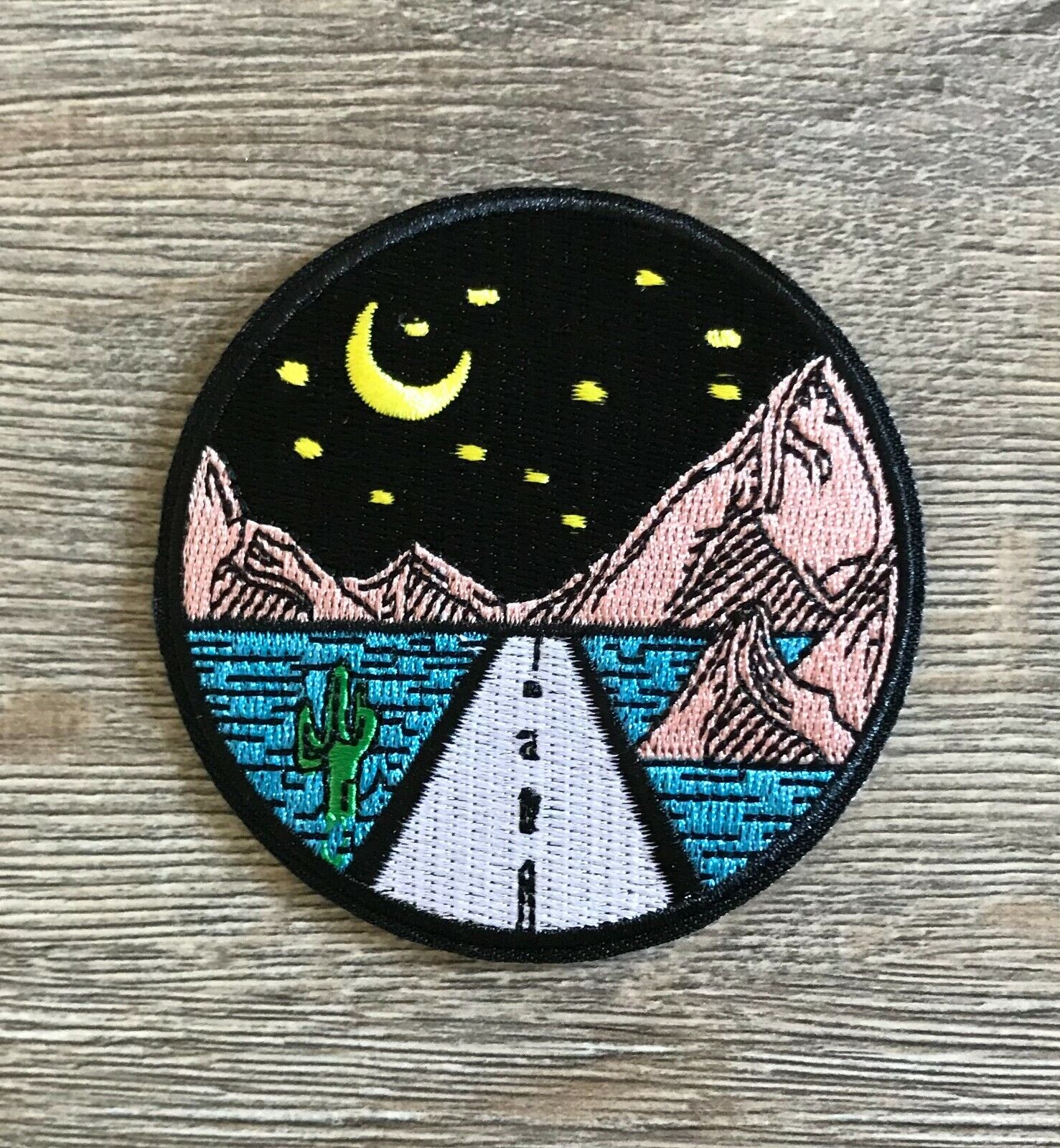Road Trip Patch Aufnäher Bügelbild Abenteuer Outdoor Natur Wildnis Adventure