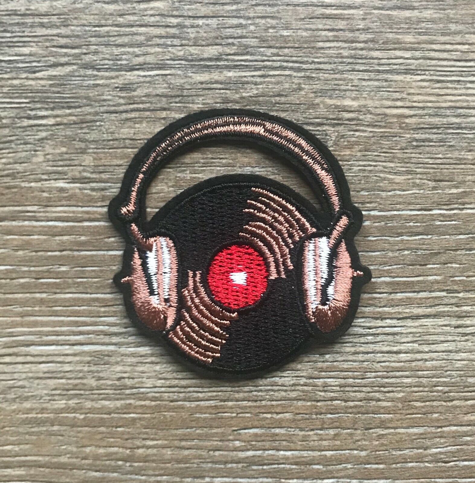 Vinyl Patch Aufnäher Bügelbild HipHop Techno Kopfhörer Headphone