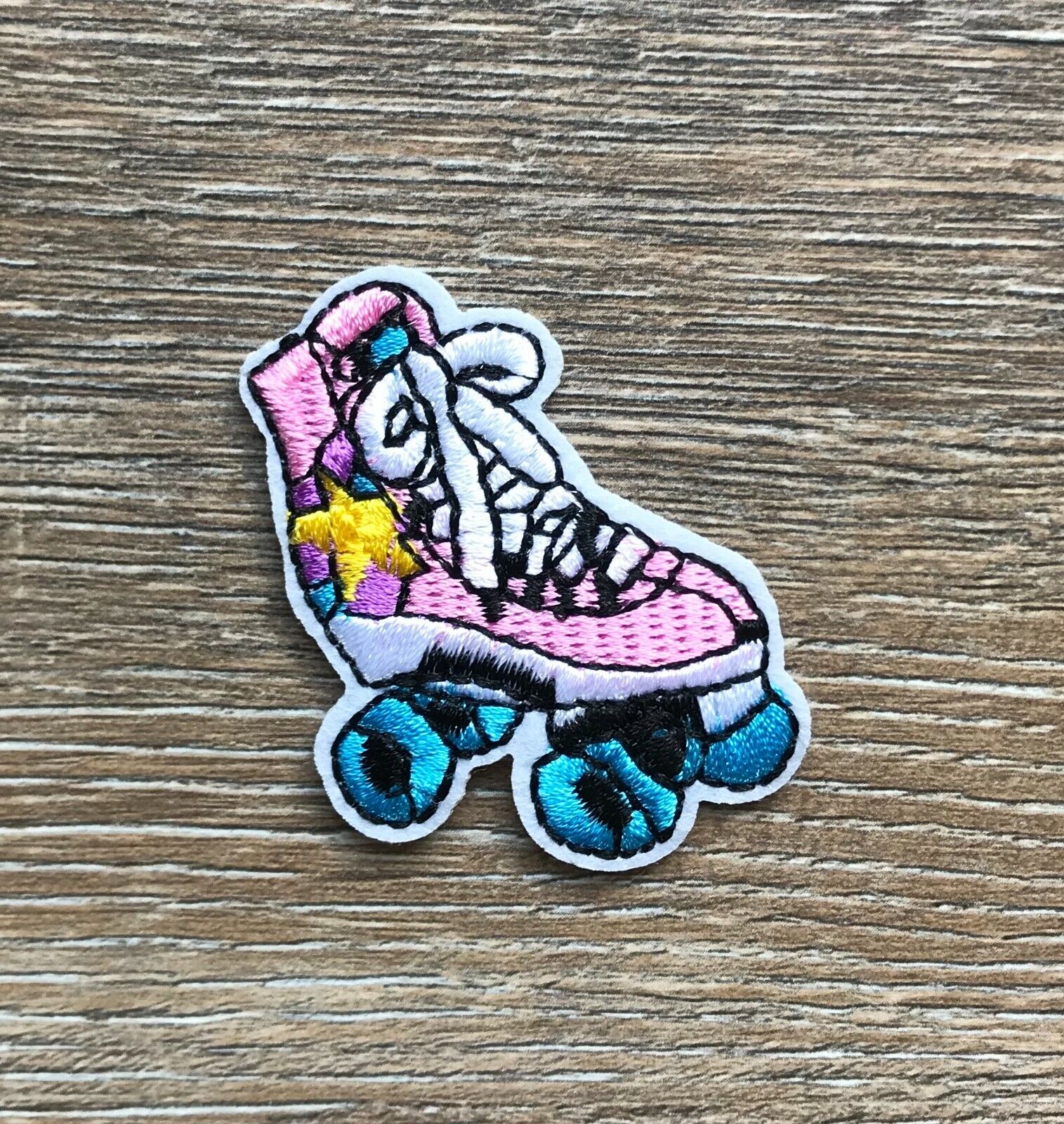 Rollschuh PATCH Aufnäher Bügelbild Inlineskates Sport 80s Retro